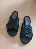 Tamaris Gr. 42 Latschen Sandalen Schlappen schwarz neuwertig Nordrhein-Westfalen - Gladbeck Vorschau
