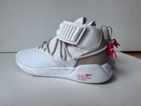Reebok Freestyle Motion Sportshuhe Sneaker Gr. 37,5 NEU Bayern - Bernhardswald Vorschau