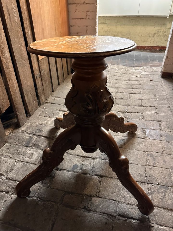 Echtholz Tisch Gestell mit Schnitzerei Antik Tisch in Berlin