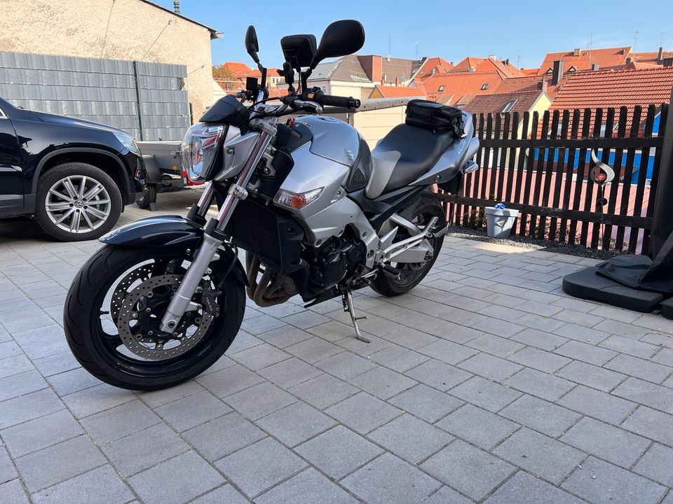 Gsr 600 Suzuki Naked bike in Neunburg