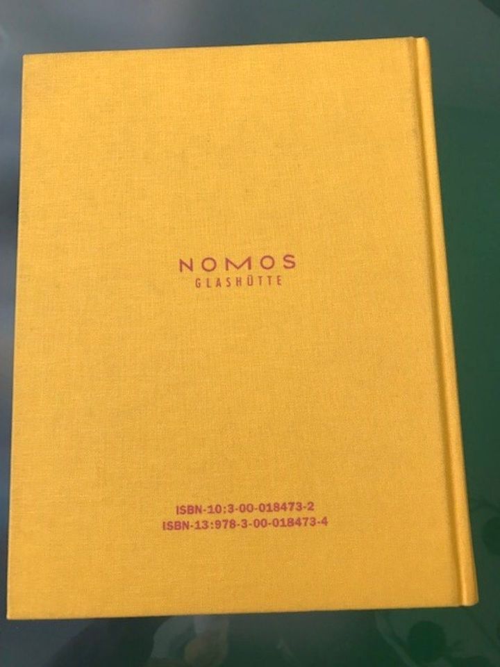 NOMOS Universal-Lexikon neuwertig mit Stickern in Baden-Baden