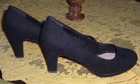 Schwarze Velour-Pumps Gr. 39 Plateausohle Nordrhein-Westfalen - Remscheid Vorschau