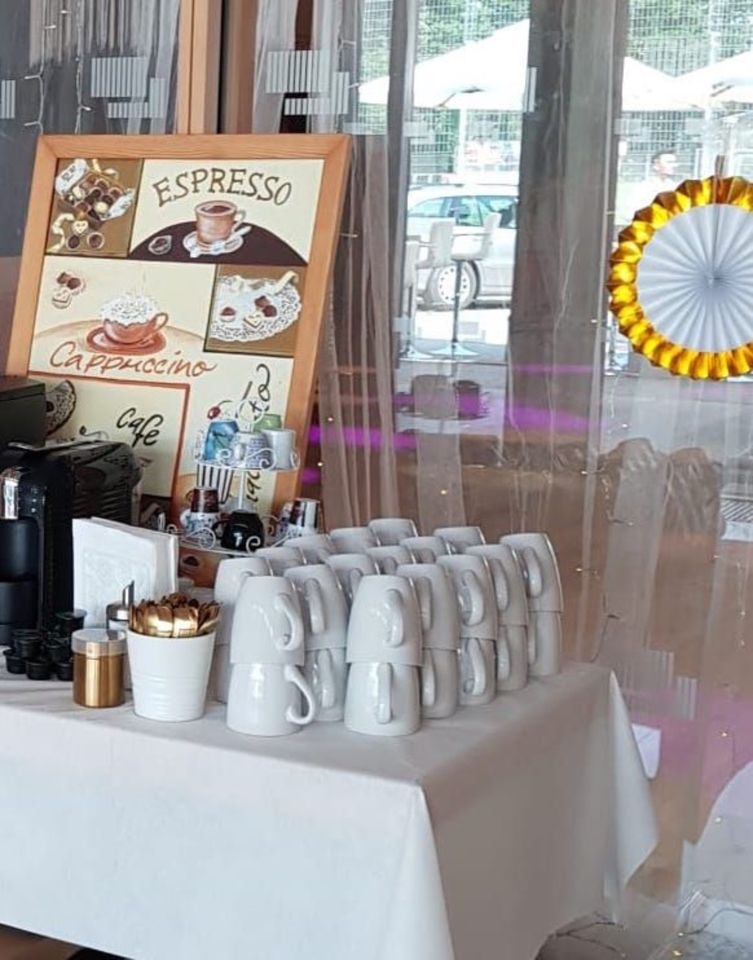 Kaffee Tassen Becher weiss / Hochzeit /Wedding / Feier 96 Stück in Kandel