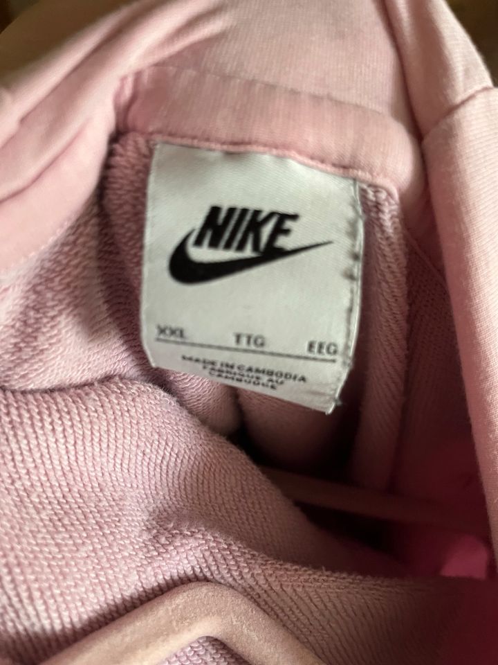 Nike Pullover rosa in Goldberg
