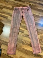 Buena Vista Jeans rot Gr.31 Nordrhein-Westfalen - Kamen Vorschau