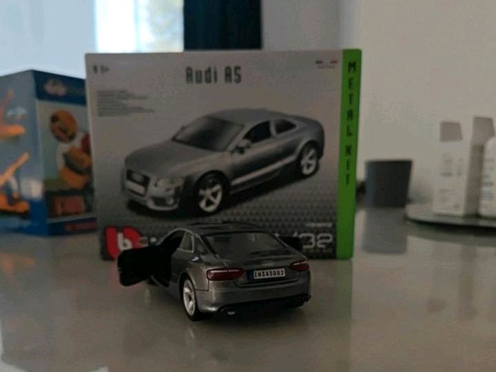 Audi A5 inkl. Originalverpackung in München