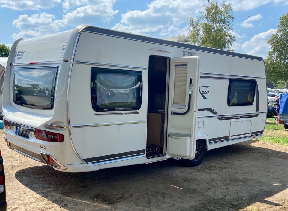 Wohnwagen Fendt 560 SG Opal Nichtraucherfahrzeug, Breite 2,50 m in Remscheid