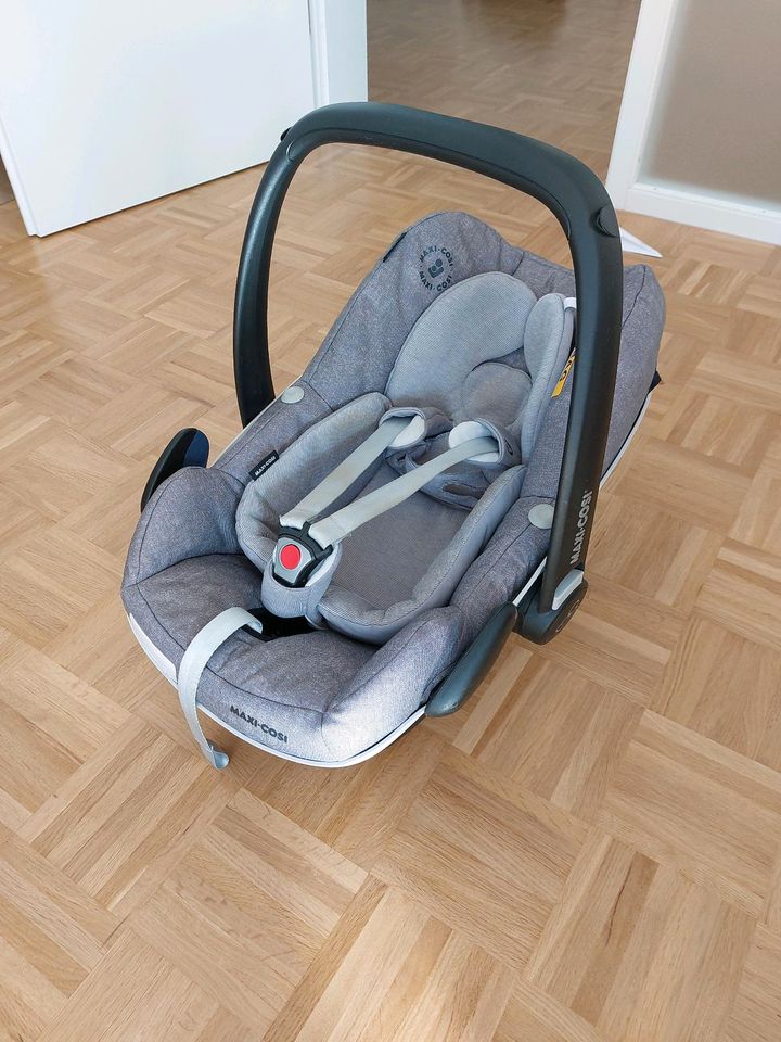 Babyschale Maxi Cosi Pebble i-Size in Stuttgart