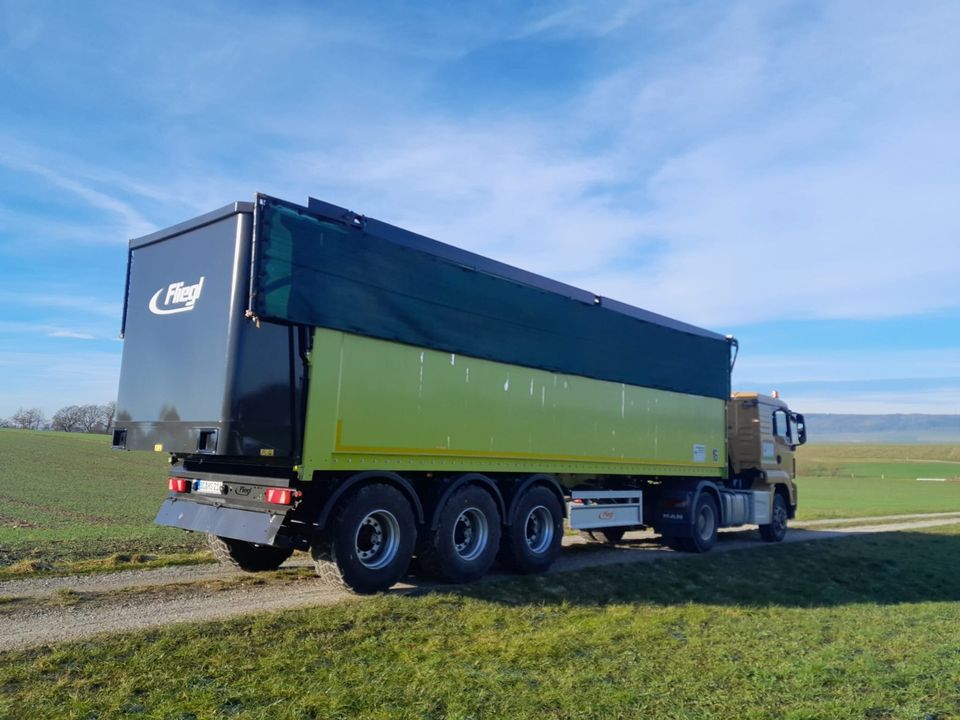 Fliegl Sattelauflieger ASS 398 Alu Abschiebewagen Agrotruck in Unlingen