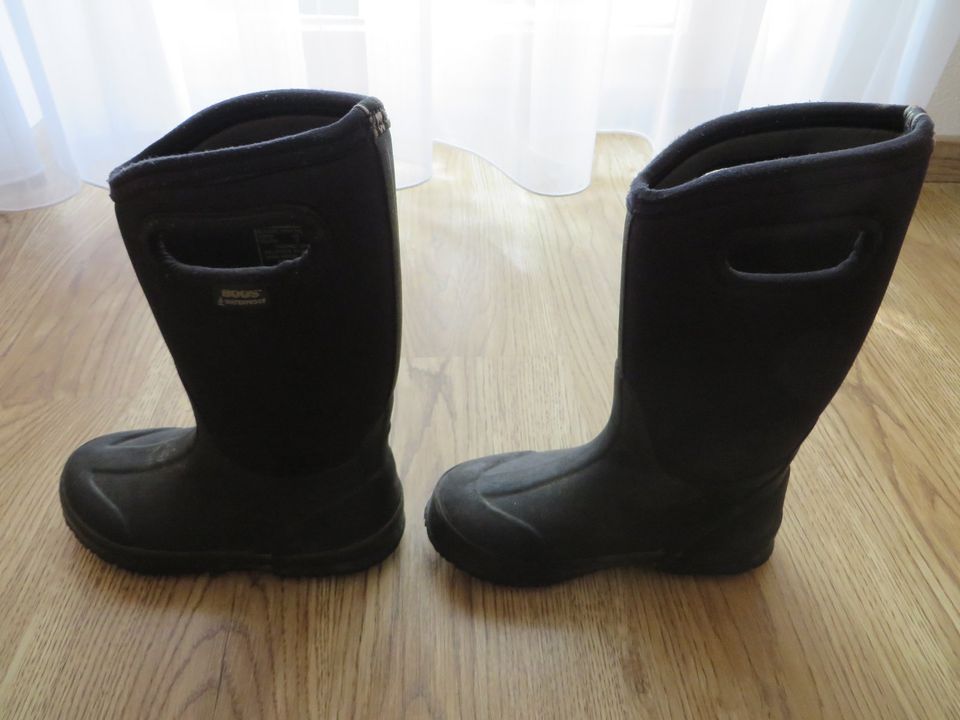 Bogs Gummistiefel / warme Stiefel Größe 33 schwarz in Neuburg a.d. Donau