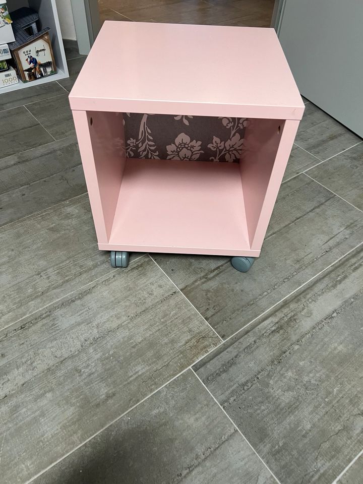 Würfel in rosa von Ikea in Knetzgau