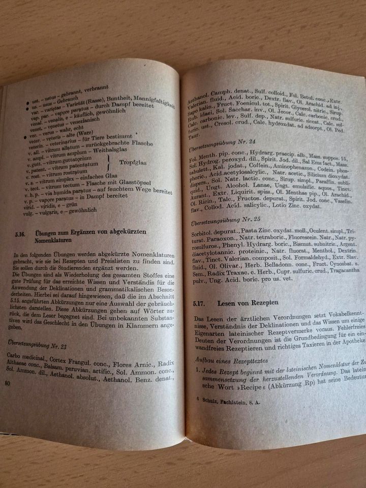FACHLATEIN, DDR Lehrbuch in Weißenfels