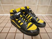 Adidas MID Sneaker Gelb/Schwarz neuwertig Kr. München - Taufkirchen Vorschau