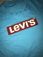 Levis Tshirt S Damen babyblau hellblau rot Hessen - Volkmarsen Vorschau