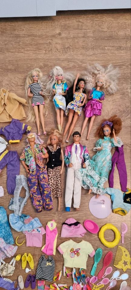 Barbiepuppen-Sammlung 90er in München