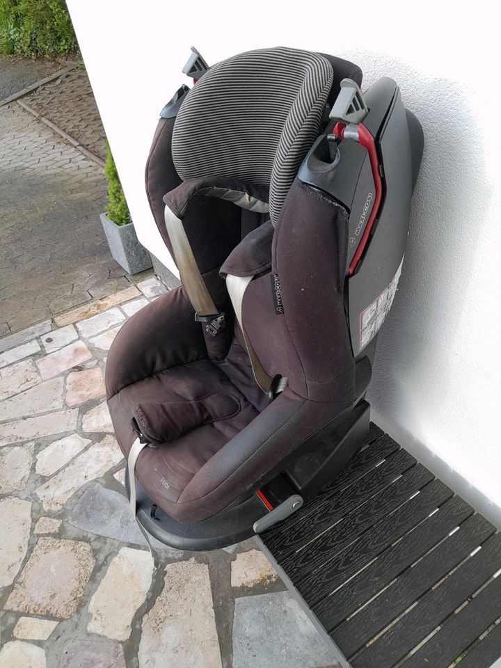 Kindersitz Maxi Cosi 9-18kg universal in Saarbrücken