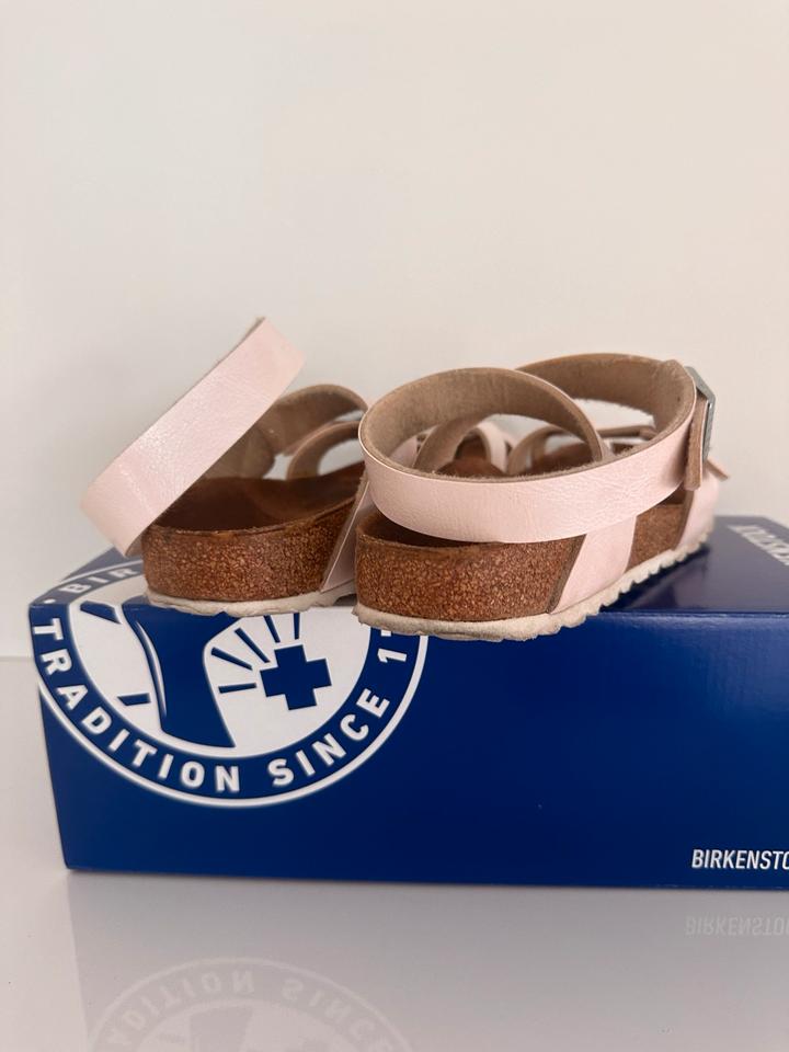 Birkenstock Yara 36 mauve Sandalen light rosa metallic in Stuttgart Stuttgart Ost kleinanzeigen