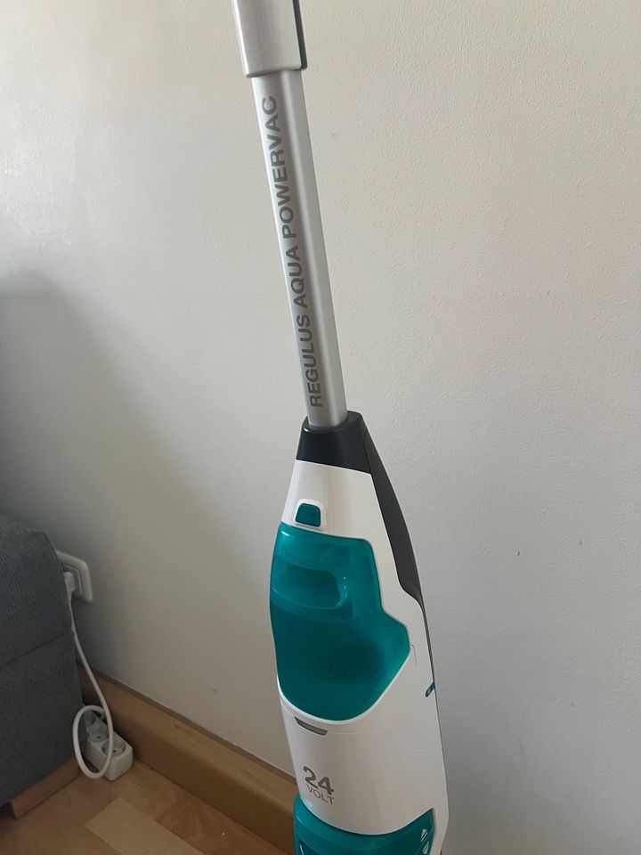 Leitheit Akku Saugwischer Regulus Aqua Power Vac in Kolbermoor