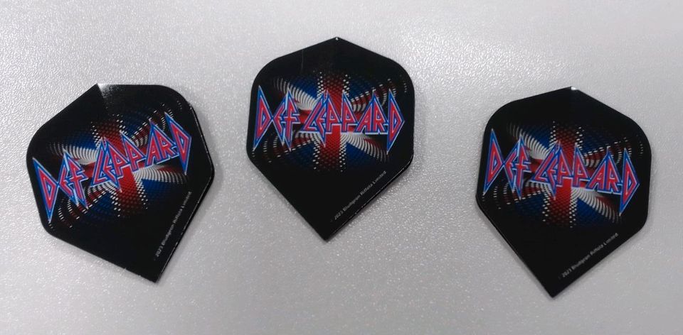 3 Dart Flight "DEF LEPPARD" NEU OVP in Büren