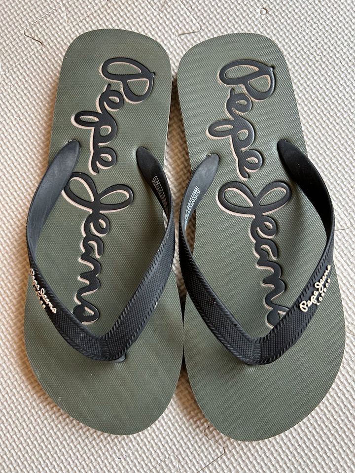 Pepe Jeans Flip Flops Oliv Schwarz 40/41 in Moers