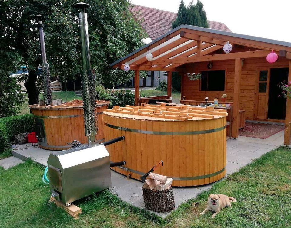 Hottub für 8 Personen Badefass mit Edelstahl Heizung Holz Pool in Hüllhorst