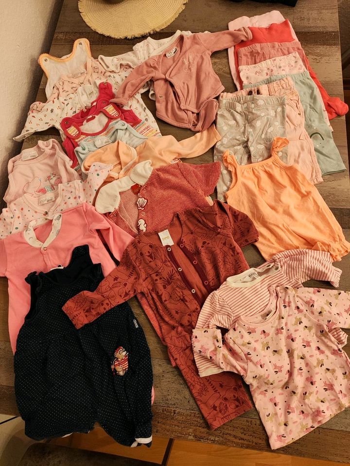 Paket Babykleidung Mädchen 62 in Troisdorf