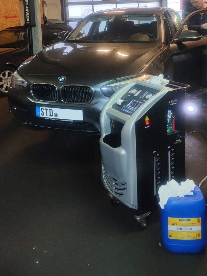 Getriebespülung / Getriebedialyse® BMW ZF6 ZF8 F10 F11 F10 F25 F30 F32 F33 F85 F82 in Hamburg