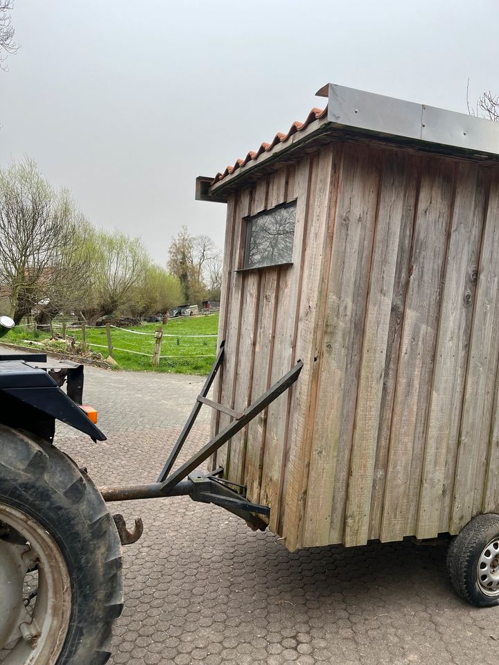 Bauwagen mobiler Hühnerstall in Anröchte
