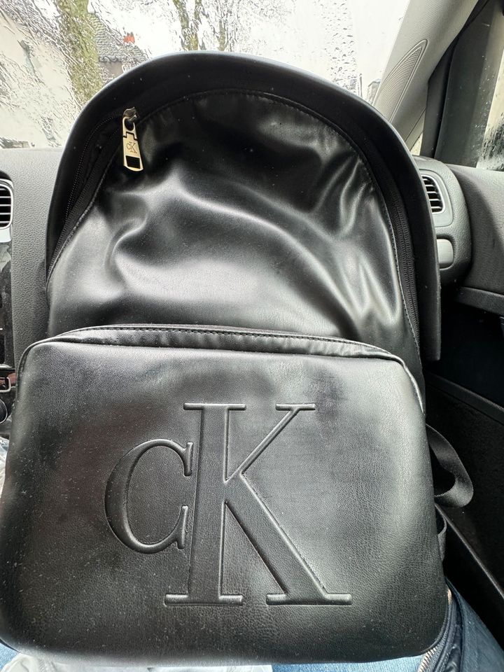 Calvin Klein Damen Rucksack in Gelsenkirchen