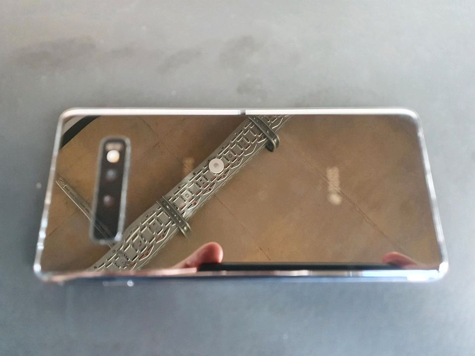 Samsung Smartphone S10+, gebraucht in Trier