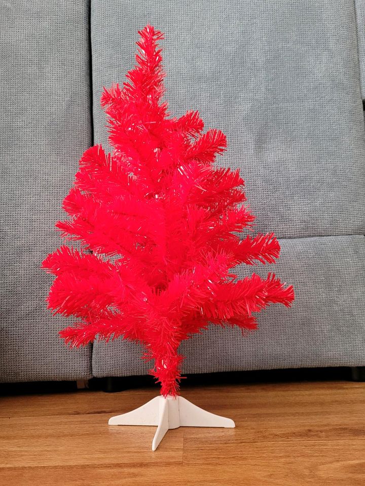 Künstlicher Weihnachtsbaum klein rot 62 cm in Wiesbaden