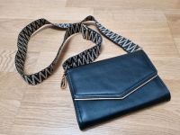 Kleine, schwarze Handtasche München - Laim Vorschau