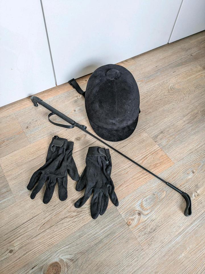 Belstar Reithelm Equi Theme Reitset Gerte, Handschuhe Helm 53cm in Berlin