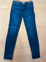 Mango Denim Jeans Blau Größe 38 wie neu Hessen - Groß-Gerau Vorschau