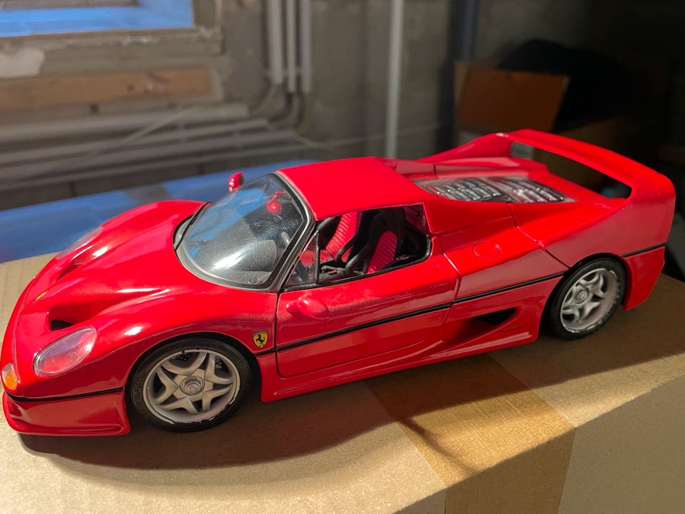 Maisto 1/18 Ferrari F50, Vitrinenmodell, top Zustand in Worms