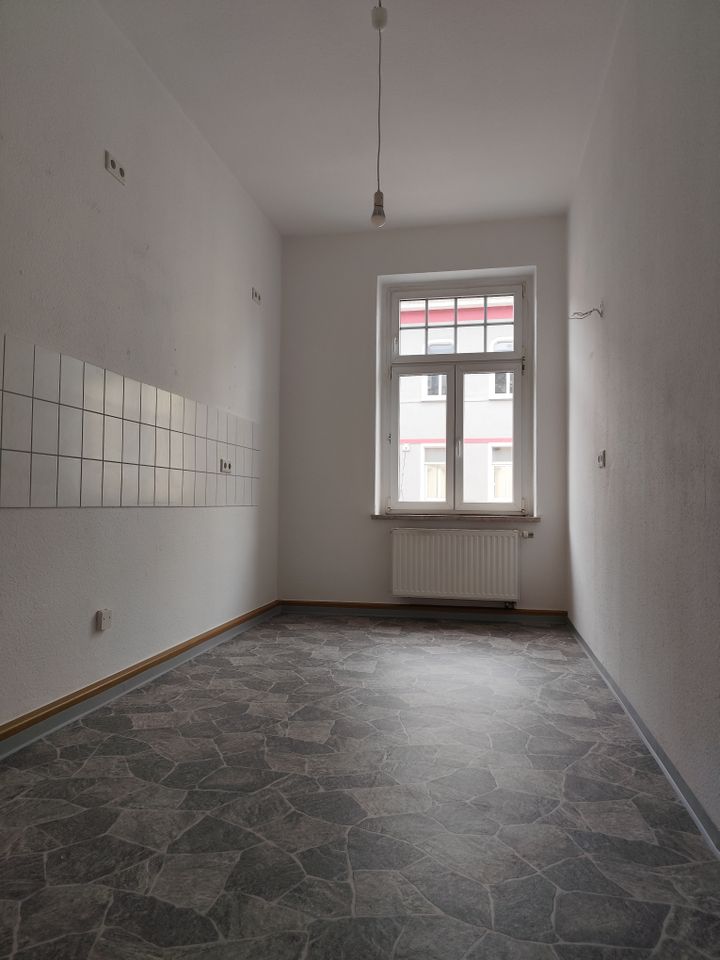 3 - Zimmer -Wohnung, neu renoviert, mit Balkon in Gera in Gera