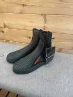 NEU Magic marine Segelschuhe Segelstiefel NEOPRENSTIEFEL gr 34 Niedersachsen - Wunstorf Vorschau