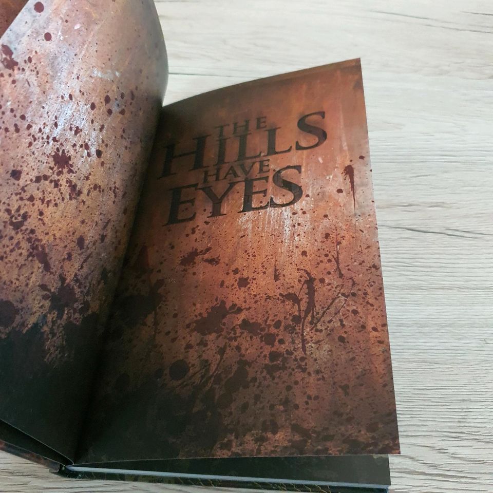 Cross Cult The Hills have Eyes Der Anfang Comic Hardcover in Augsburg