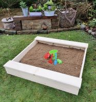 Sandkasten 129x129 cm Sandbox Sandkiste MADE in GERMANY Kinderspielgerät Kindergerät Holzsandkasten Holz Spielkiste Holzkiste Sandkästen NEU 3240299 Westerwaldkreis - Hahn am See Vorschau