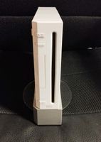 Nintendo Wii Konsole mit Ständer ohne Kabel Bayern - Erding Vorschau