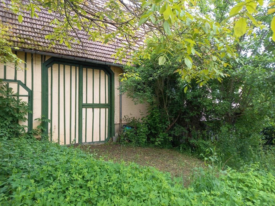 Älteres Fachwerkhaus, Scheune, Garten - sanierungsbedürftig in Loßburg