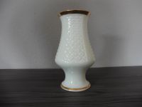 Porzellan Vase mit Goldrand 18,5 cm Bareuther Bavaria Vintage Niedersachsen - Sande Vorschau