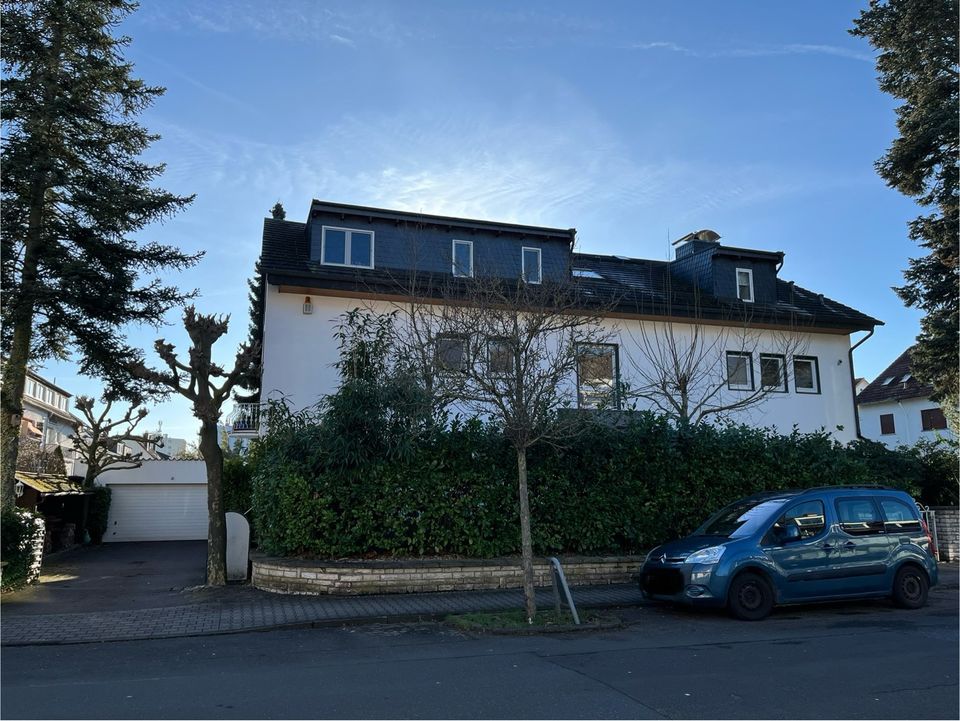 Schöne, große, helle 4Zi. Dachgeschosswohnung in Steinberg in Dietzenbach