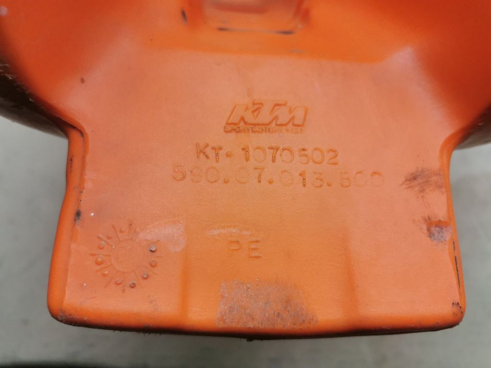 Tank orange KTM EXC 59007013500 525 450 250 400 SX 03-07 in Groß Teetzleben