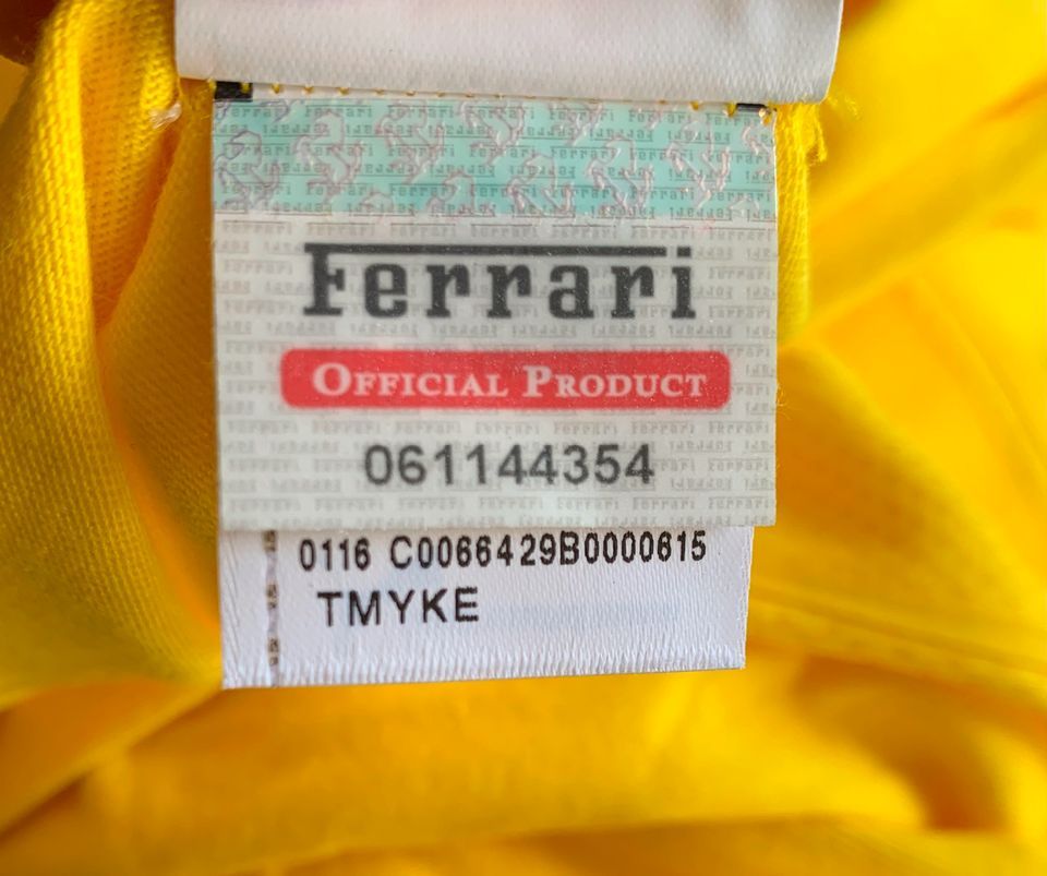 PUMA T-Shirt mit FERRARI-Logo neu ungetragen gelb Gr. S in München
