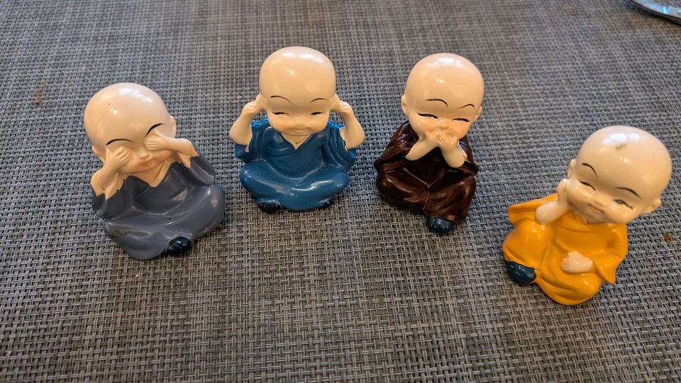 Kleine süße Buddha 4Stk. Nichts Sehen, nicht Hören, nichts Sagen. in Duisburg