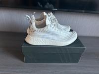 Sehr schöne Adidas NMD R2 Sneaker Nordrhein-Westfalen - Warburg Vorschau