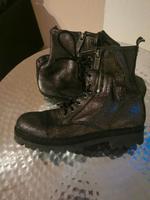 Tommy Hilfiger Denim Damen Boots Schuhe Stiefel Leder Gr. 41 Neu Hessen - Kassel Vorschau