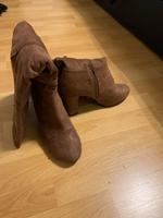 Stiefel, braun, Gr. 40, Velourslederimitat Baden-Württemberg - Konstanz Vorschau