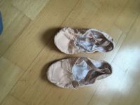 Ballettschuhe Ballettschläppchen geteilte Sohle Ballerinas 31 Niedersachsen - Göttingen Vorschau